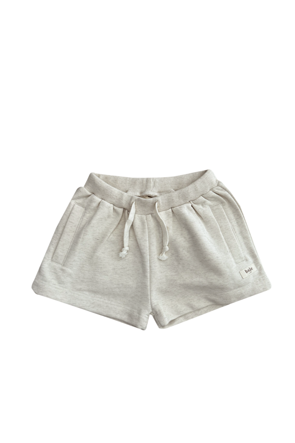 Jongens Shorts Bamba van Baje Studio in de kleur Creme melange in maat 134-140.