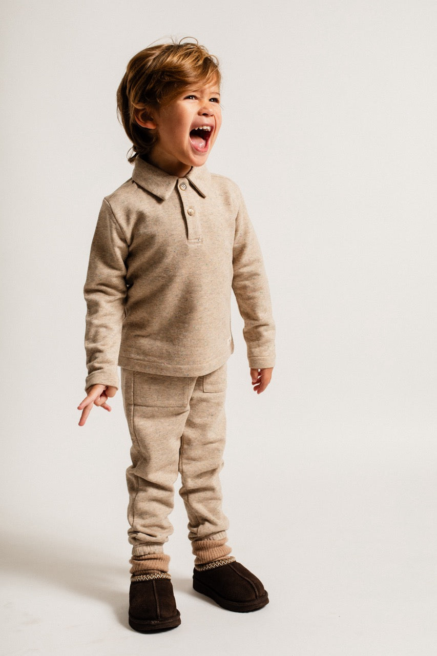 Jongens Longsleeve Polo Denezy van Baje Studio in de kleur Sand melange multicolor in maat 134-140.