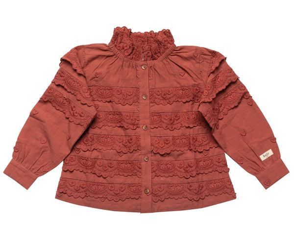 Meisjes Blouse Longsleeve Luen van Baje Studio in de kleur Red maroon in maat 134-140.