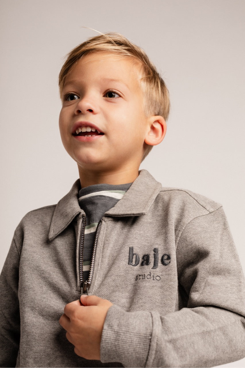 Jongens Sweater Morlon van Baje Studio in de kleur Grey melange multicolor in maat 134-140.