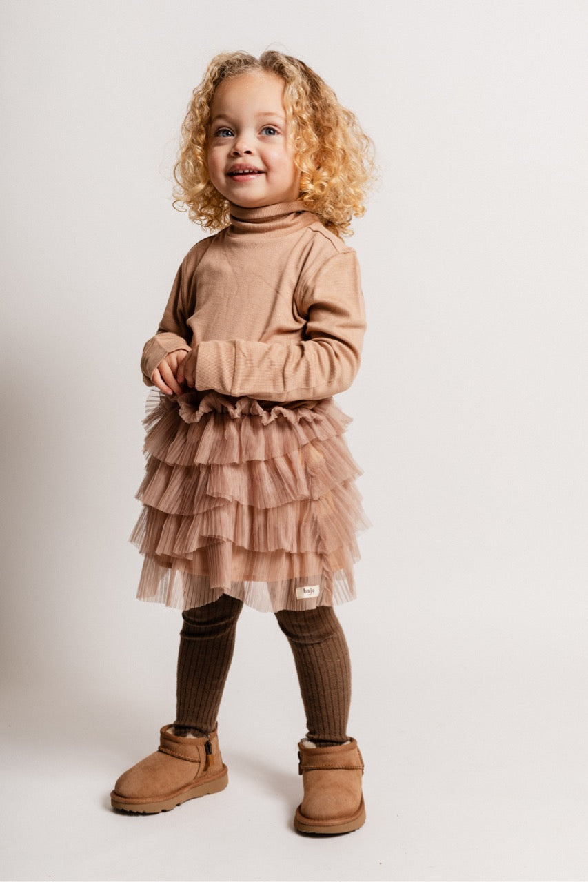 Meisjes Skirt Short Novai van Baje Studio in de kleur Sand desert in maat 134-140.