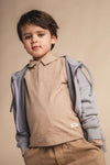 Jongens Polo longsleeve zipper Ferry van Baje Studio in de kleur Taupe light in maat 134-140.