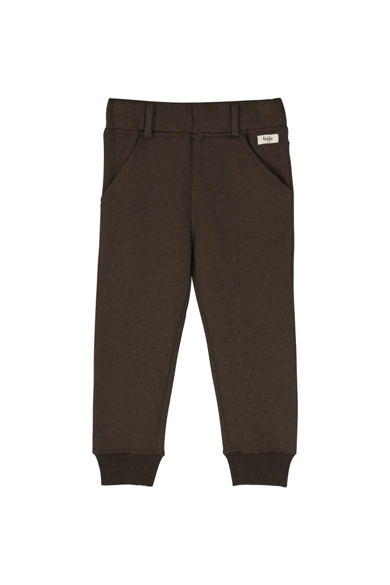Jongens Sweatpants Port van Baje Studio in de kleur Brown choco in maat 134-140.