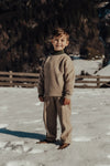 Jongens Sweater Yordin van Baje Studio in de kleur Taupe light in maat 134-140.