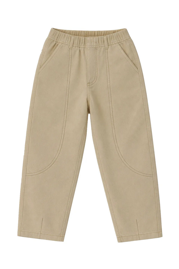 Jongens Pants Maeze van Baje Studio in de kleur Taupe in maat 134-140.