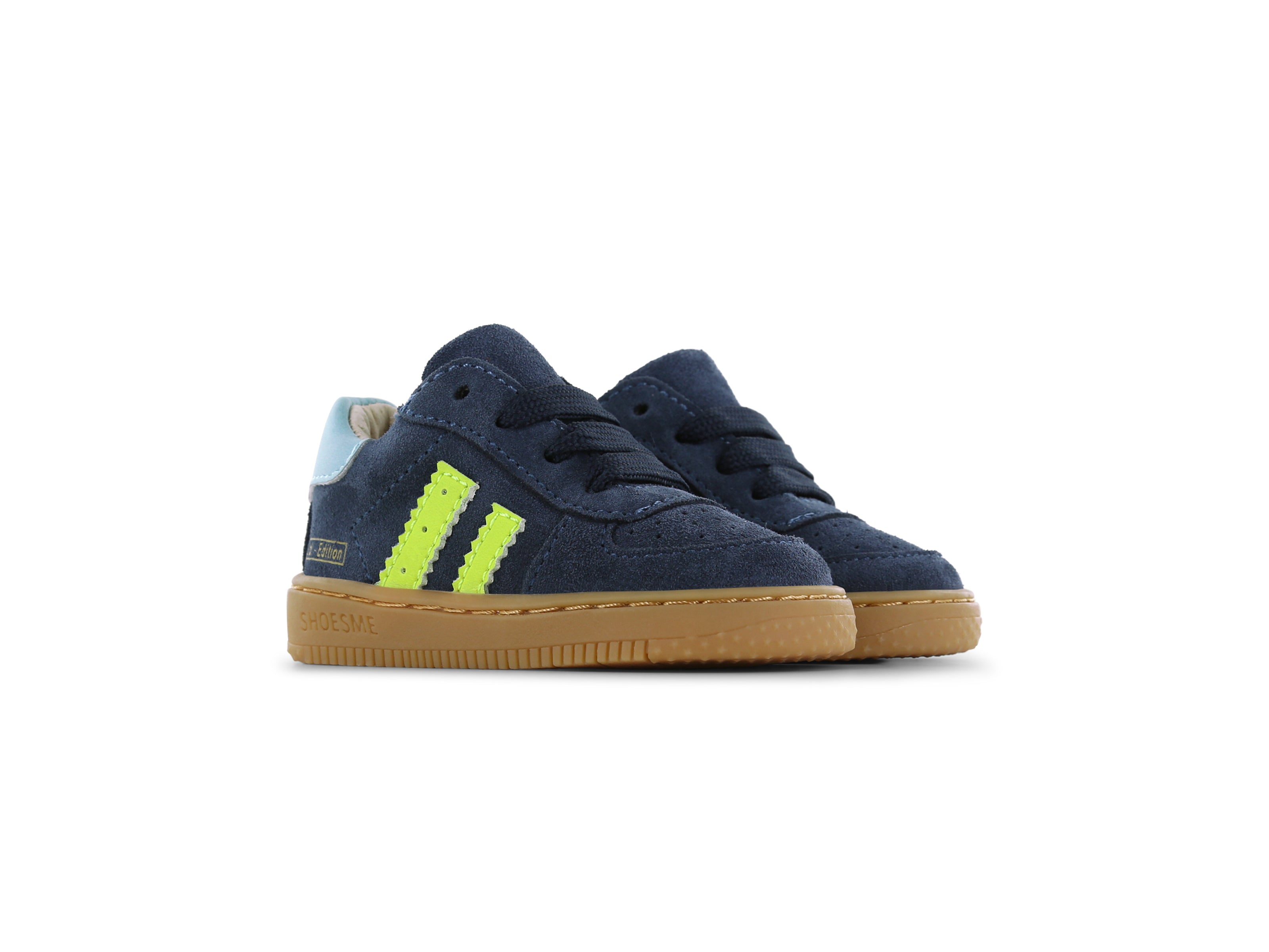 Jongens Blauwe sneaker met strepen van Shoesme in de kleur Blue in maat 23.