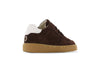 Jongens Donkerbruine sneaker met witte strepen van Shoesme in de kleur Brown in maat 23.