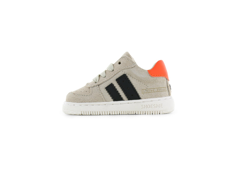 Shoesme beige-black sneaker met strepen