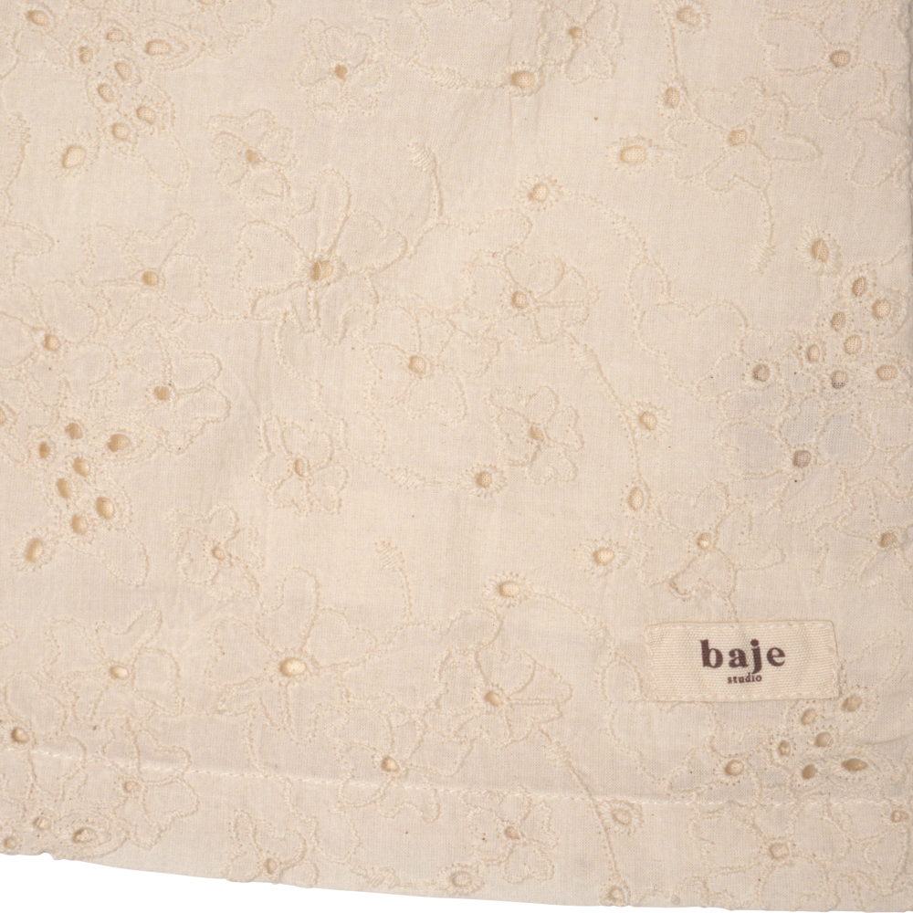 Baje Studio Beau shortsleeve white - Bubbles & Bo