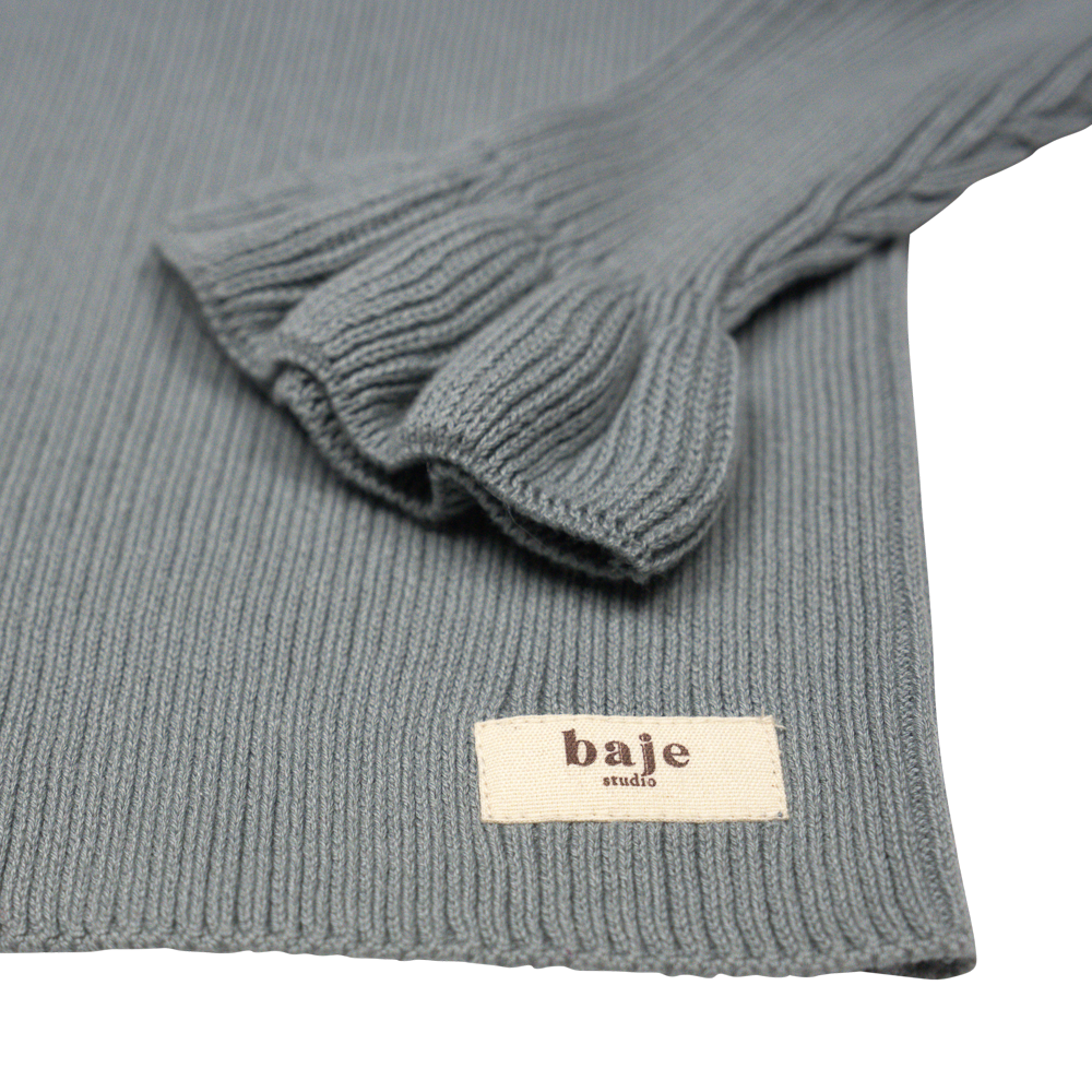 Baje Studio Bow knitted rib ruffle top greyish blue - Bubbles & Bo