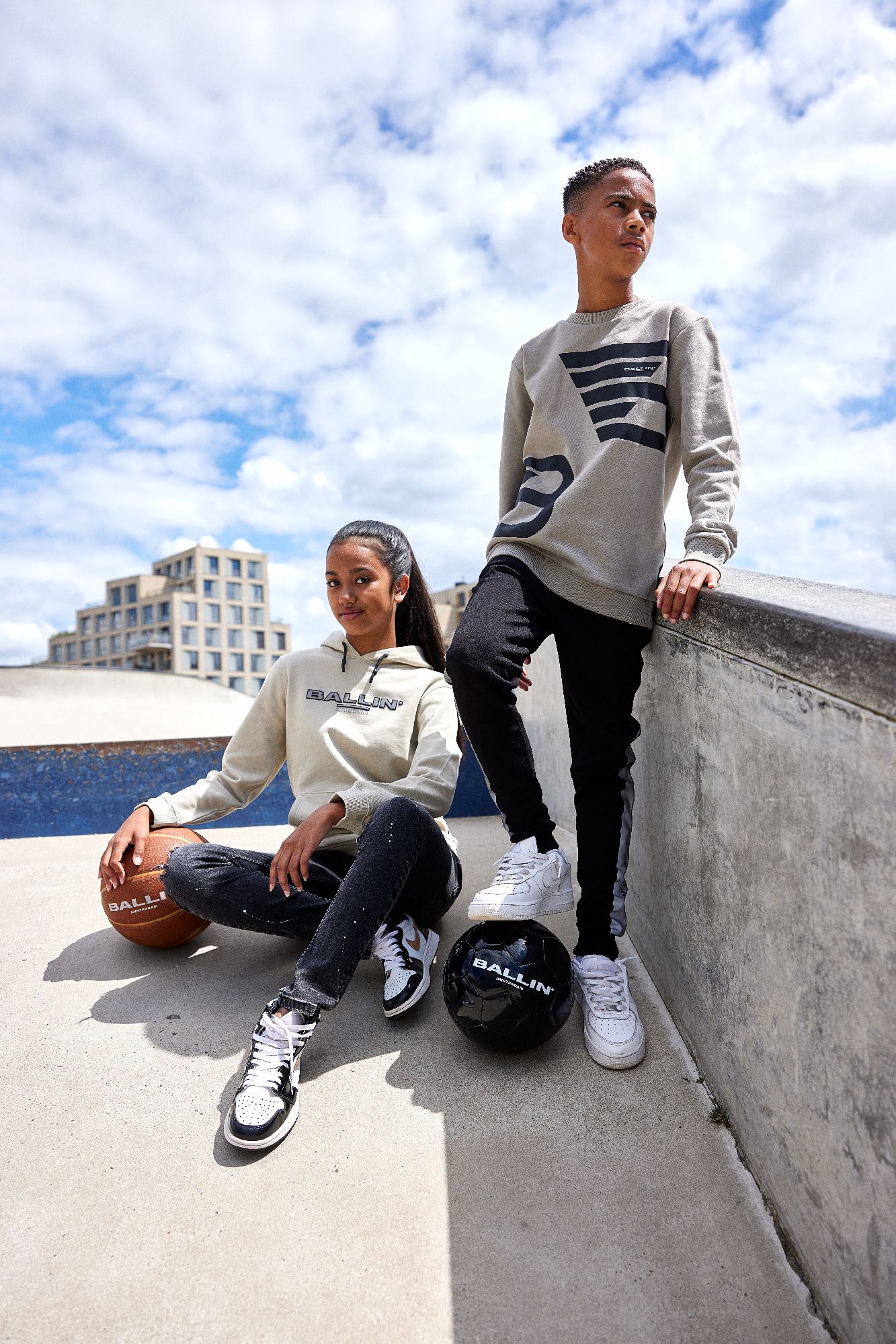 Ballin Amsterdam Hoodie Sand - Bubbles & Bo