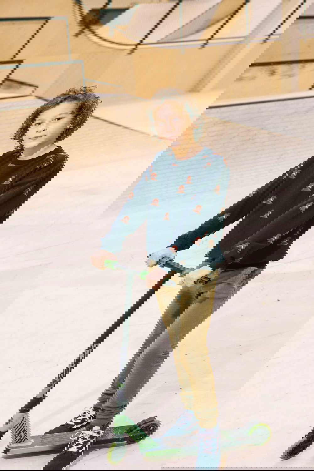 Common Heroes New Fit Oversized Crew - Bubbles & Bo