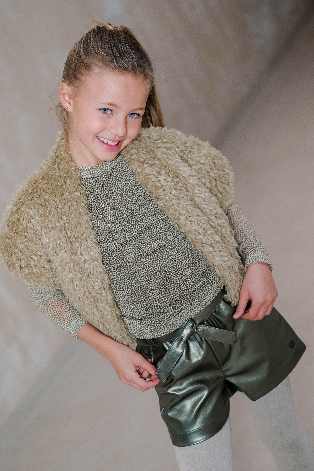 Like Flo Fay-Linn fake leather short with shell belt