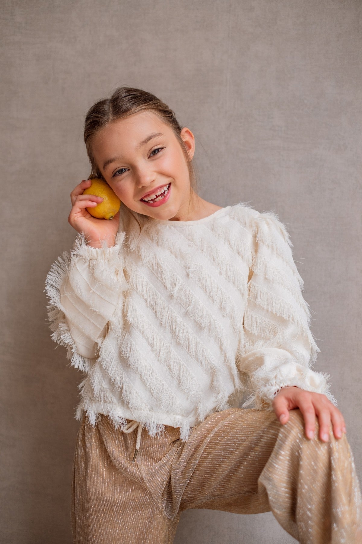 Meisjes Ella fringes blouse van Like Flo in de kleur Cream in maat 134-140.