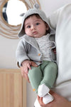 Feetje Gebreid vestje met capuchon - Welcome to Earth - Bubbles & Bo