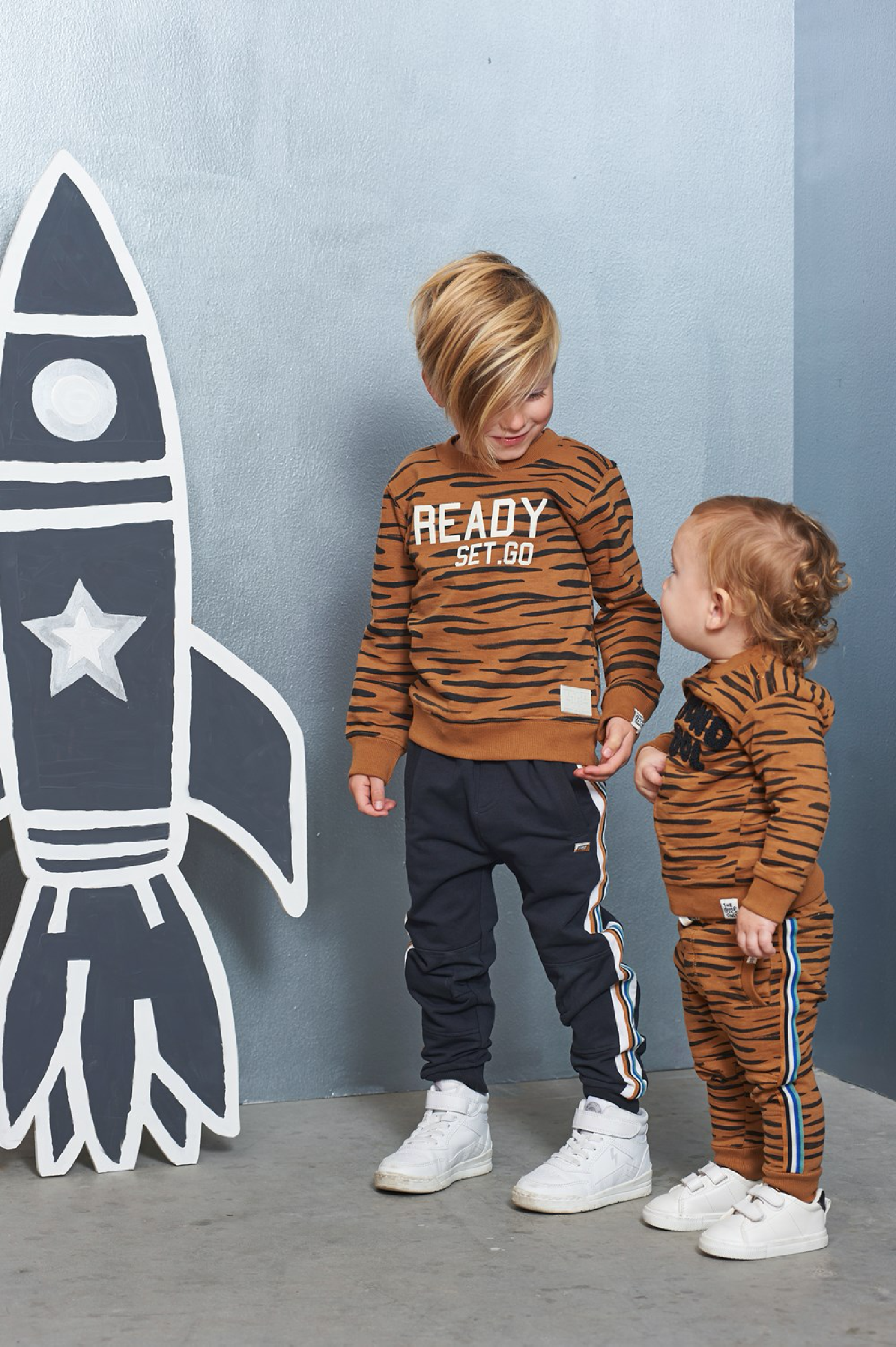 Feetje Sweater Beyond Cool - Spacelab - Bubbles & Bo