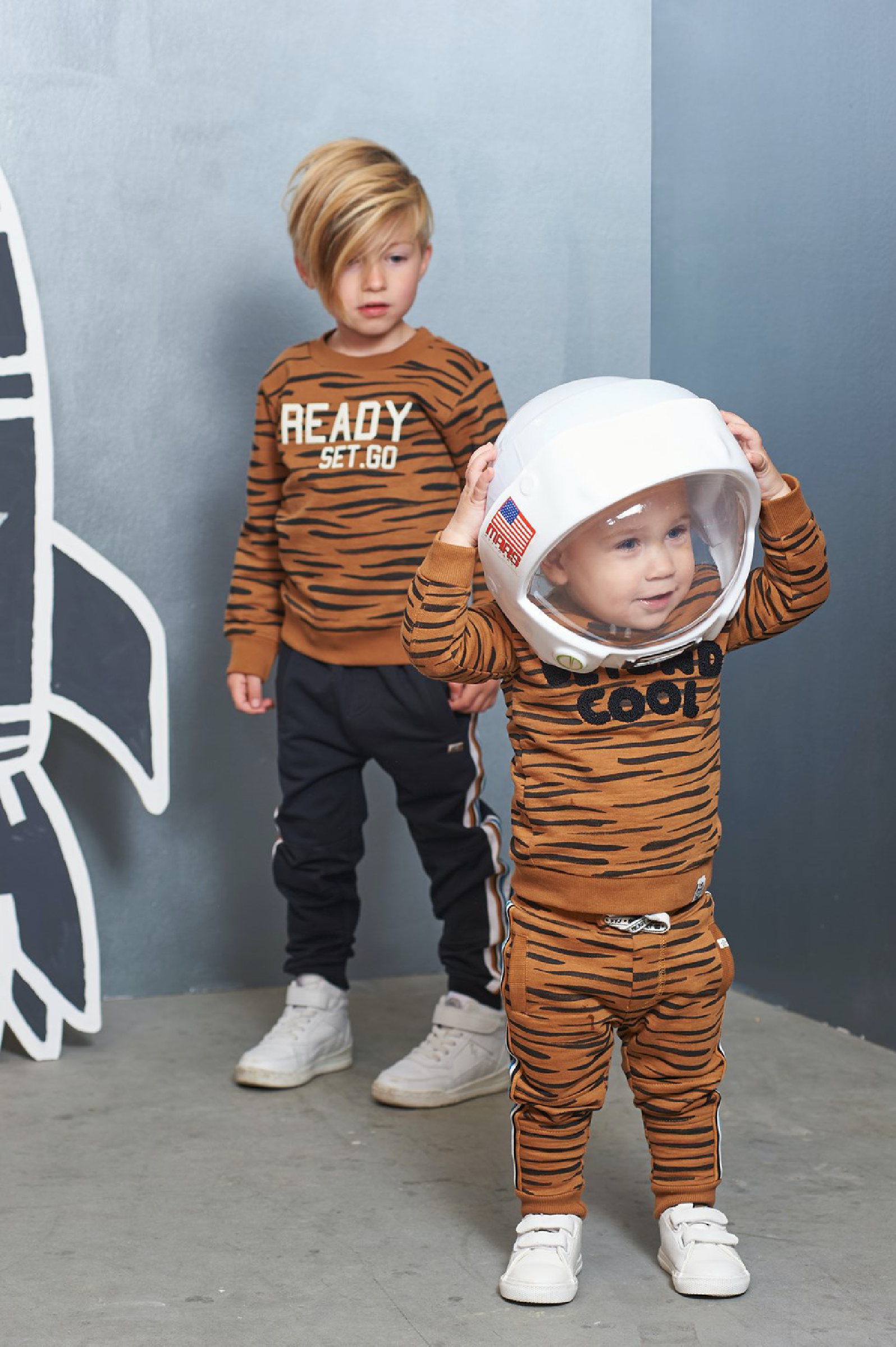 Feetje Sweater Beyond Cool - Spacelab - Bubbles & Bo