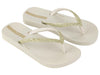 Meisjes Ipanema Anatomic Lolita Kids van Ipanema in de kleur Beige in maat 34-35.
