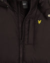 Jongens Ripstop Quilted Puffer Coat van Lyle & Scott in de kleur Z865 Jet Black in maat 170-176.