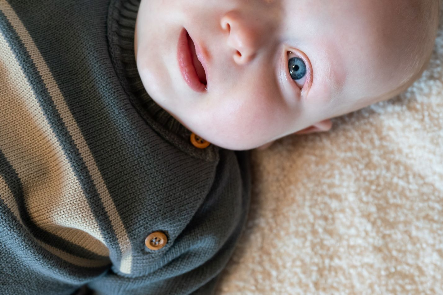 Jongens Knitted Sweater Stripes van Klein Baby in de kleur Grey in maat 74.