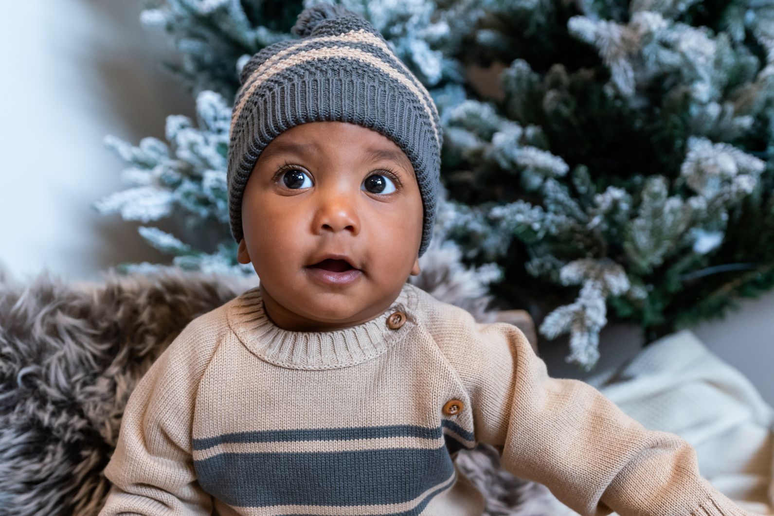 Jongens Knitted Hat Stripes van  in de kleur Grey in maat 62-68.