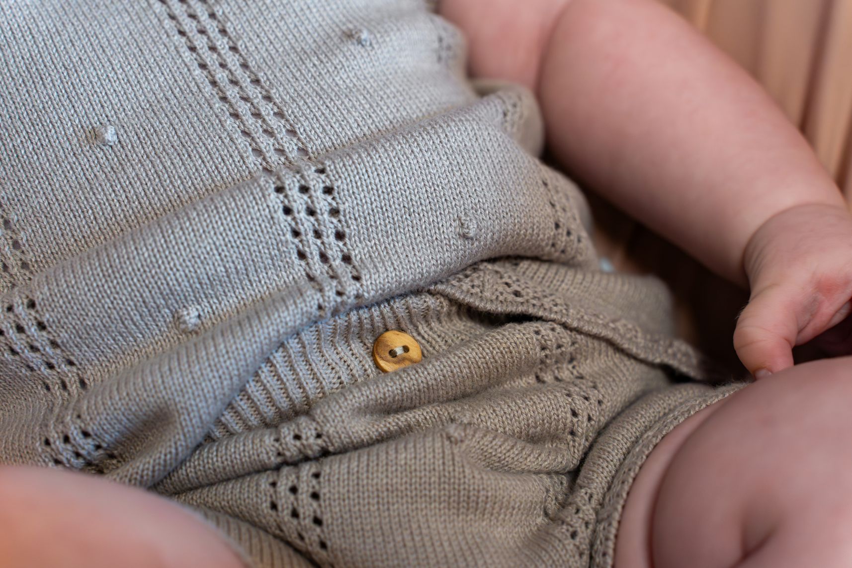 Meisjes Short Dots Knit van Klein Baby in de kleur Pepper in maat 74.
