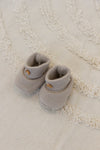 Unisexs Booties Knit van Klein Baby in de kleur Pepper in maat One size.