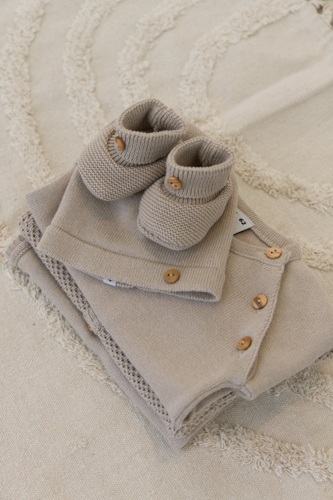 Unisexs Booties Knit van Klein Baby in de kleur Pepper in maat One size.