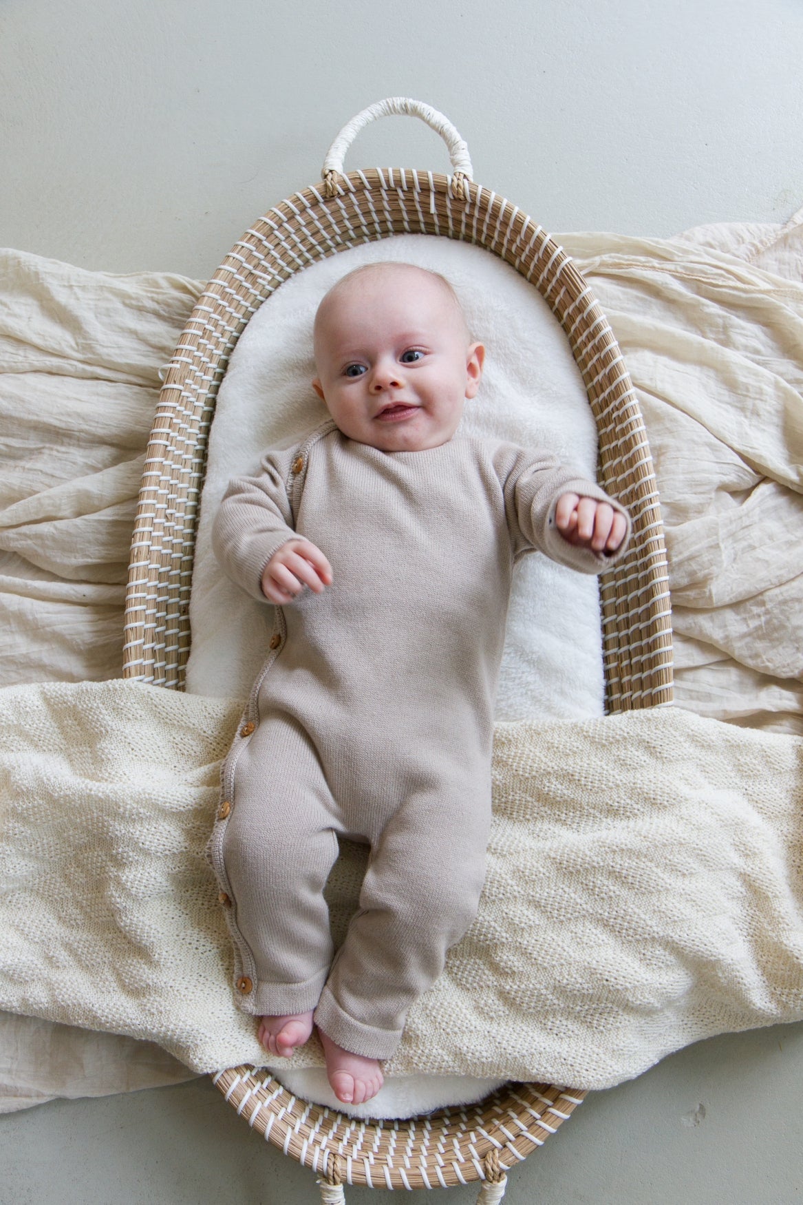 Unisexs Jumpsuit Knit van Klein Baby in de kleur Pepper in maat 68.