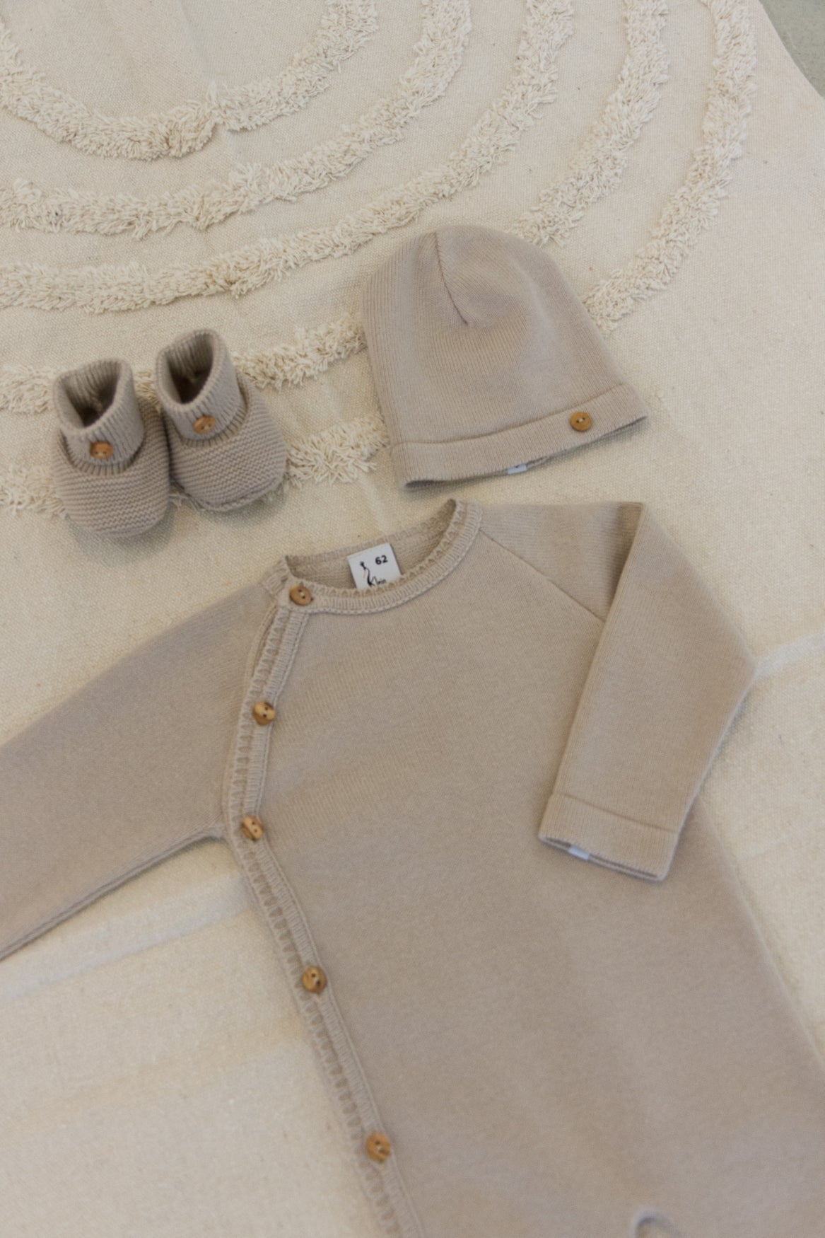 Unisexs Jumpsuit Knit van Klein Baby in de kleur Pepper in maat 68.