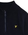 Jongens 1/4 Zip Jumper van Lyle & Scott in de kleur Z271 Dark Navy in maat 170-176.
