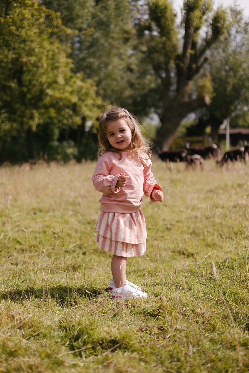 Meisjes SKIRT SKY van Little Levv in de kleur AOP Pink Stripe in maat 128.