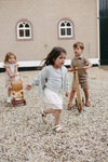 Meisjes SHIRT SHANNA van Little Levv in de kleur Pastel Blue in maat 128.