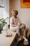 Jongens Pants BRUNO van Little Levv in de kleur Dessert Sand in maat 128.