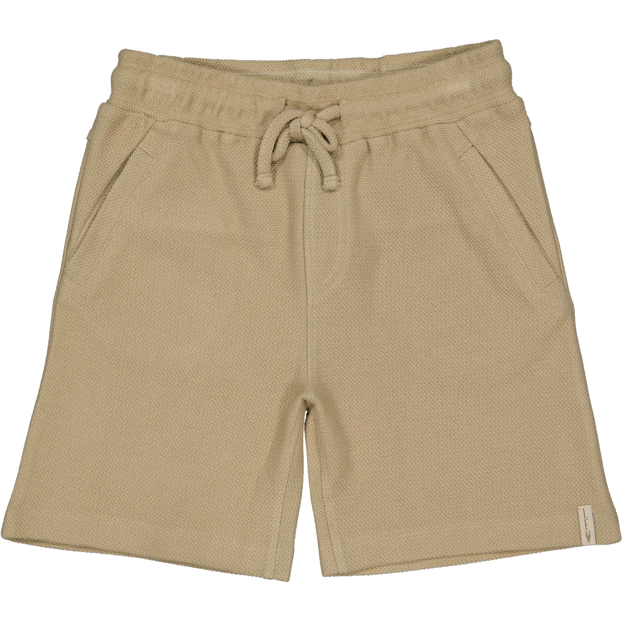 Jongens Shorts BYRON van Little Levv in de kleur Dessert Sand in maat 128.