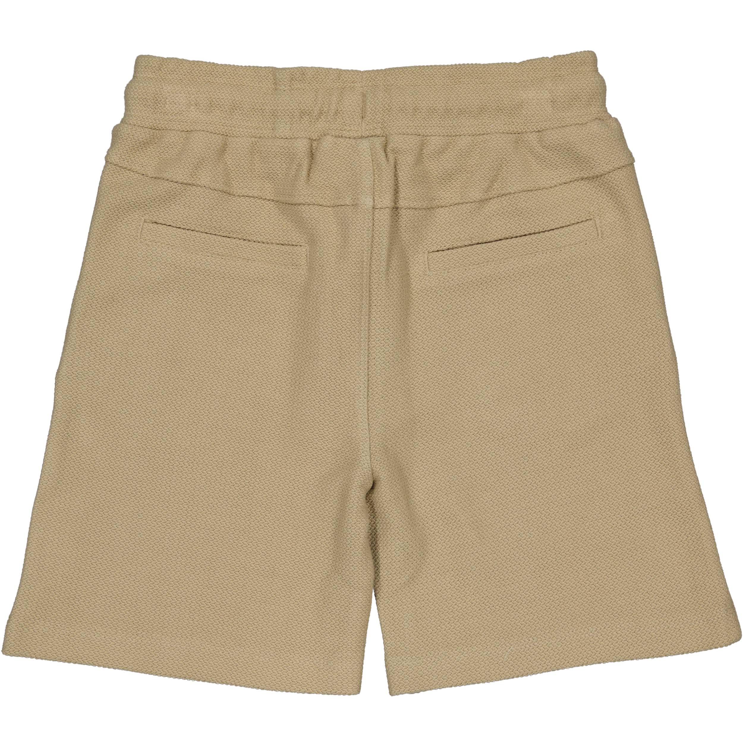 Jongens Shorts BYRON van Little Levv in de kleur Dessert Sand in maat 128.