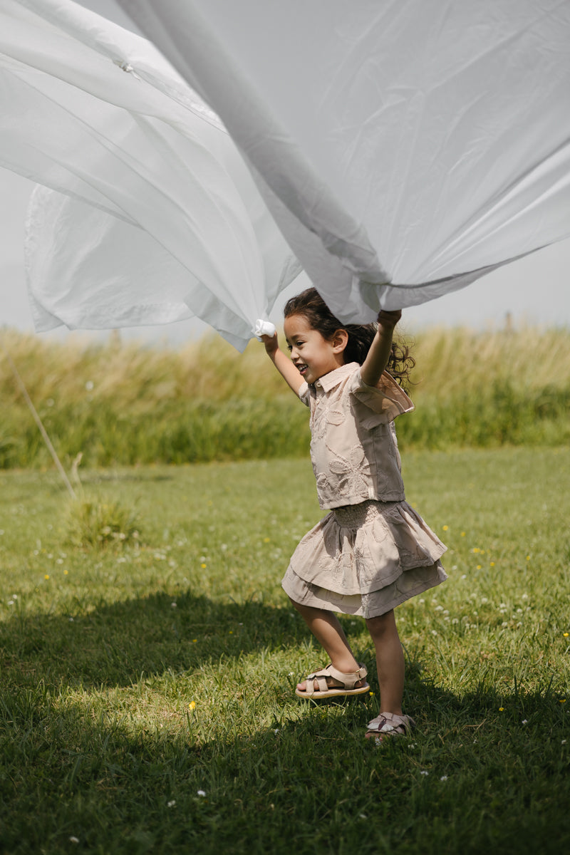 Meisjes Skirt ANNEKE van Little Levv in de kleur Almond in maat 128.