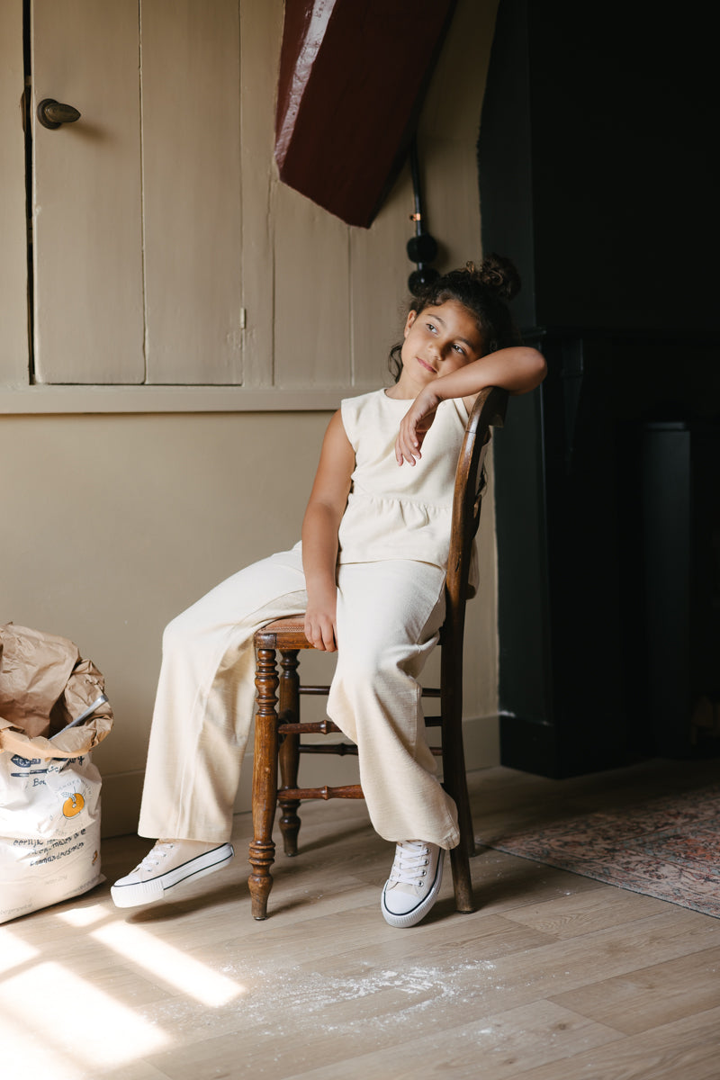 Meisjes Wide leg pants BLANCA van Little Levv in de kleur Oatmeal in maat 128.