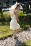 Meisjes Dress BECKY van Little Levv in de kleur Bright Yellow in maat 128.
