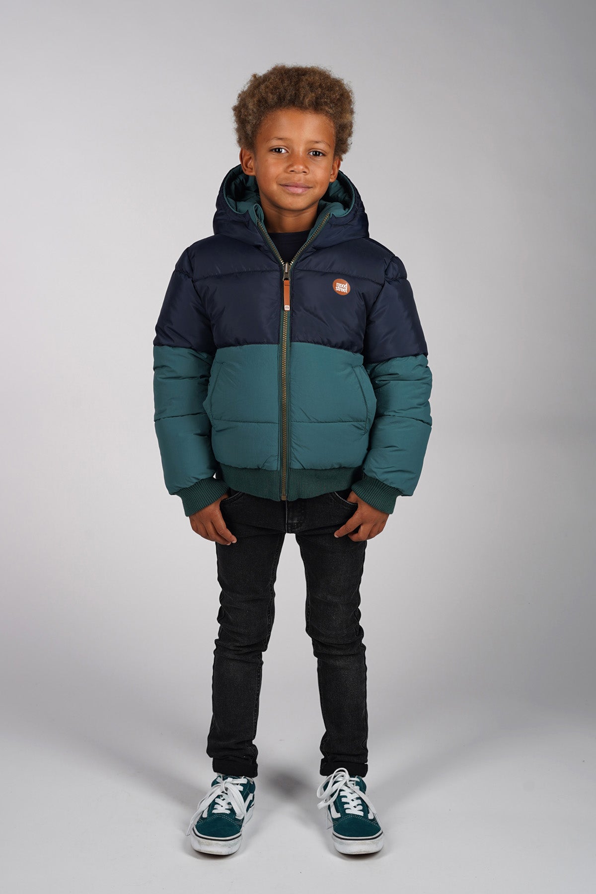 Jongens JAMIE reversible jacket van Moodstreet in de kleur Rainforest in maat 146-152.
