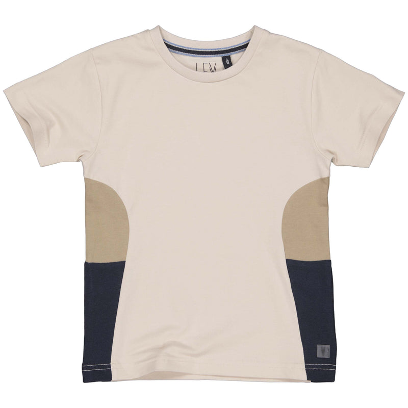 Jongens Shortsleeve MAKSLS242 van Little Levv in de kleur Kit in maat 128.