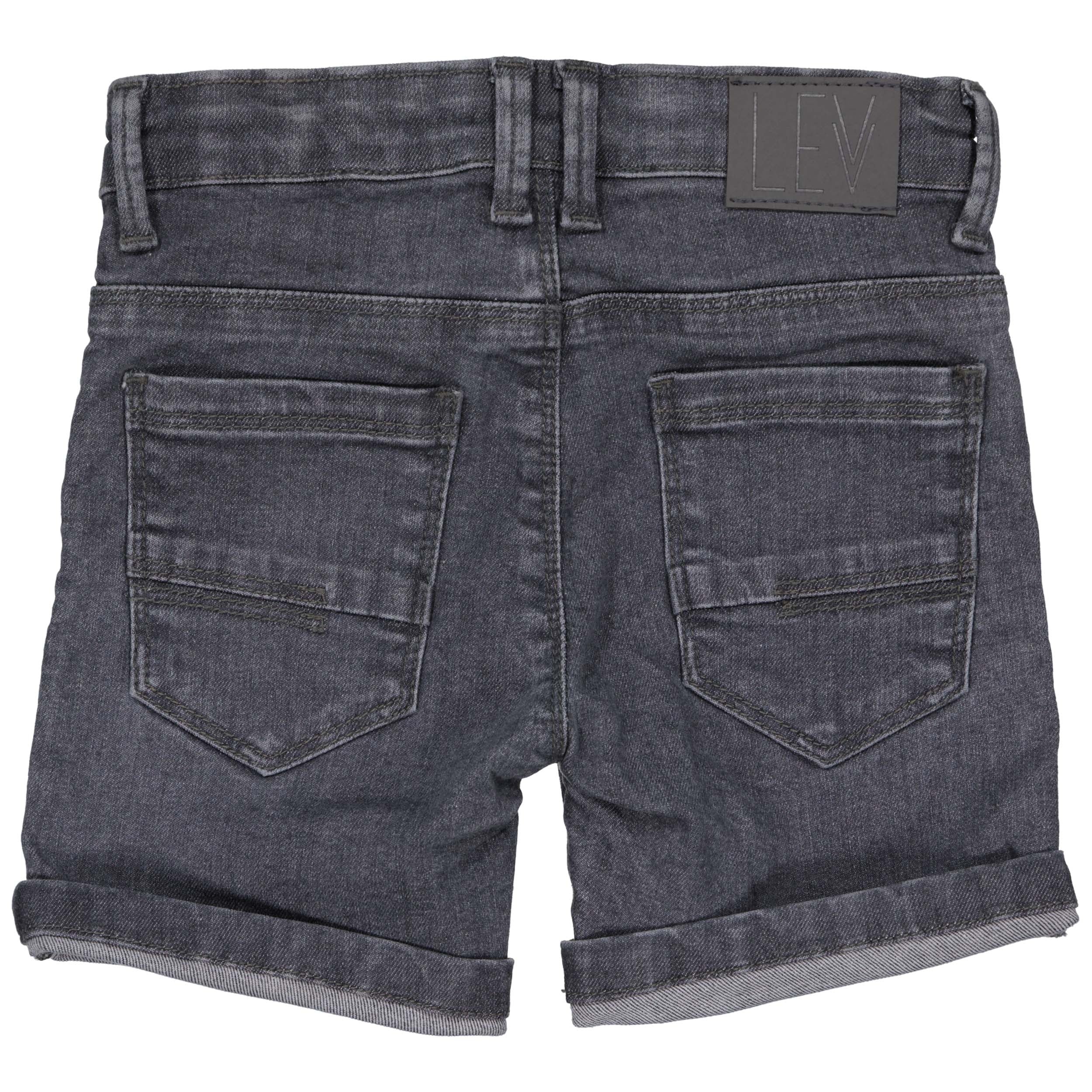 Jongens Jeans short MINOLS243 van Little Levv in de kleur Light Grey Denim in maat 128.