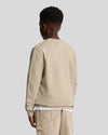 Jongens Crew Neck Sweatshirt van Lyle & Scott in de kleur Z151 Stone in maat 170-176.
