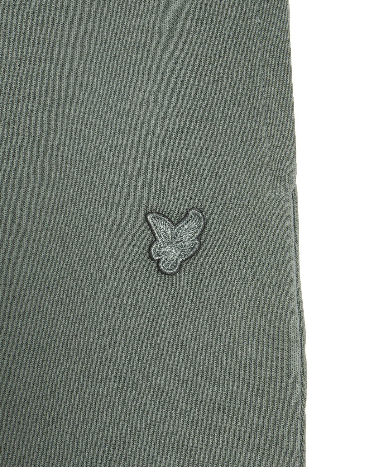 Jongens Tonal Sweat Short van Lyle & Scott in de kleur X583 Green Mercurial in maat 170-176.