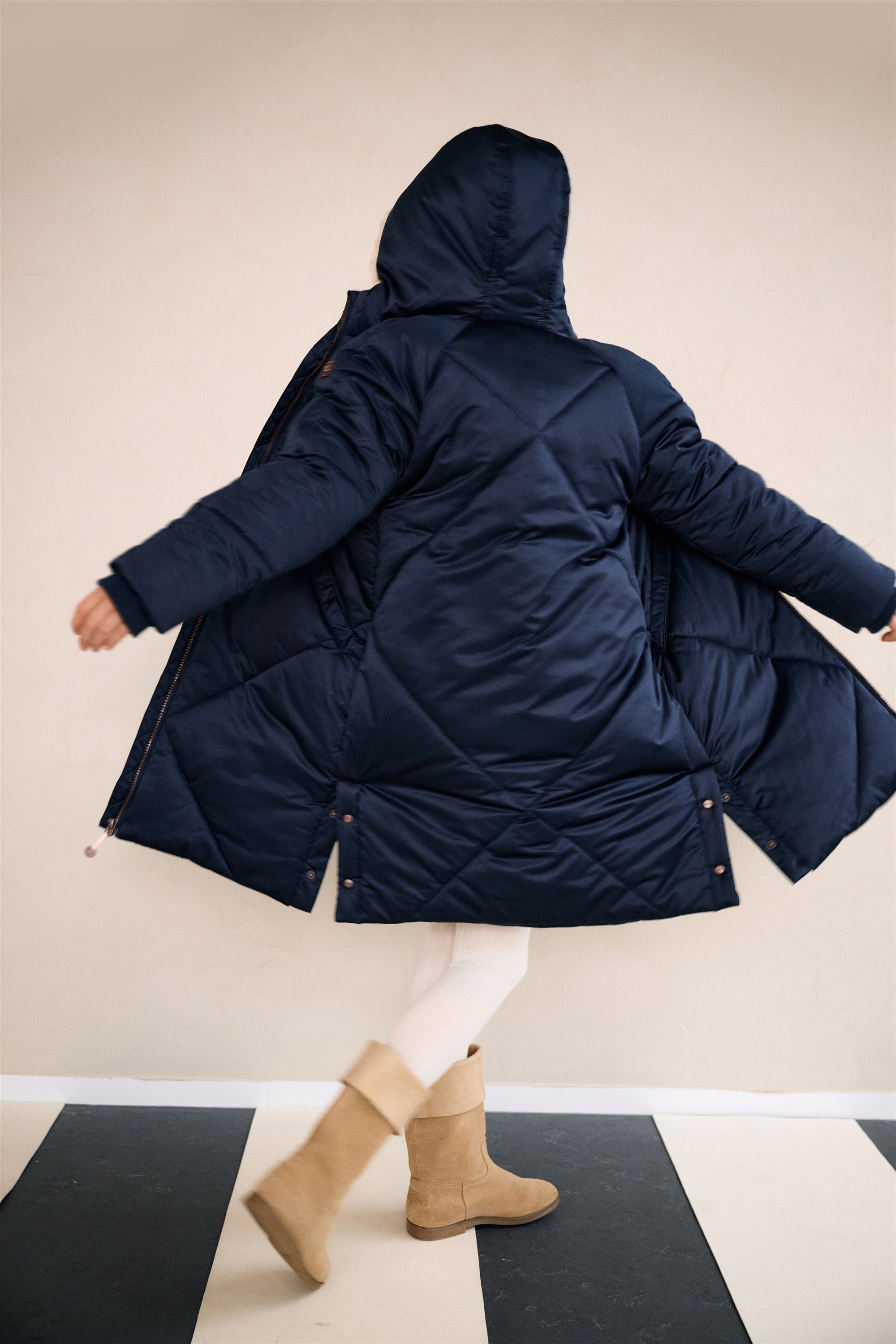 Meisjes Beetle Long Hooded Jacket van NoNo in de kleur Navy Blazer in maat 134-140.