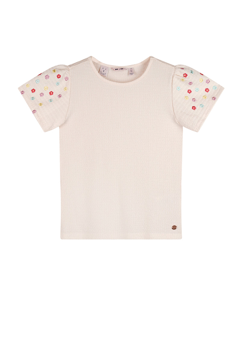NoNo Kaby Structured top with embroidered sleeves