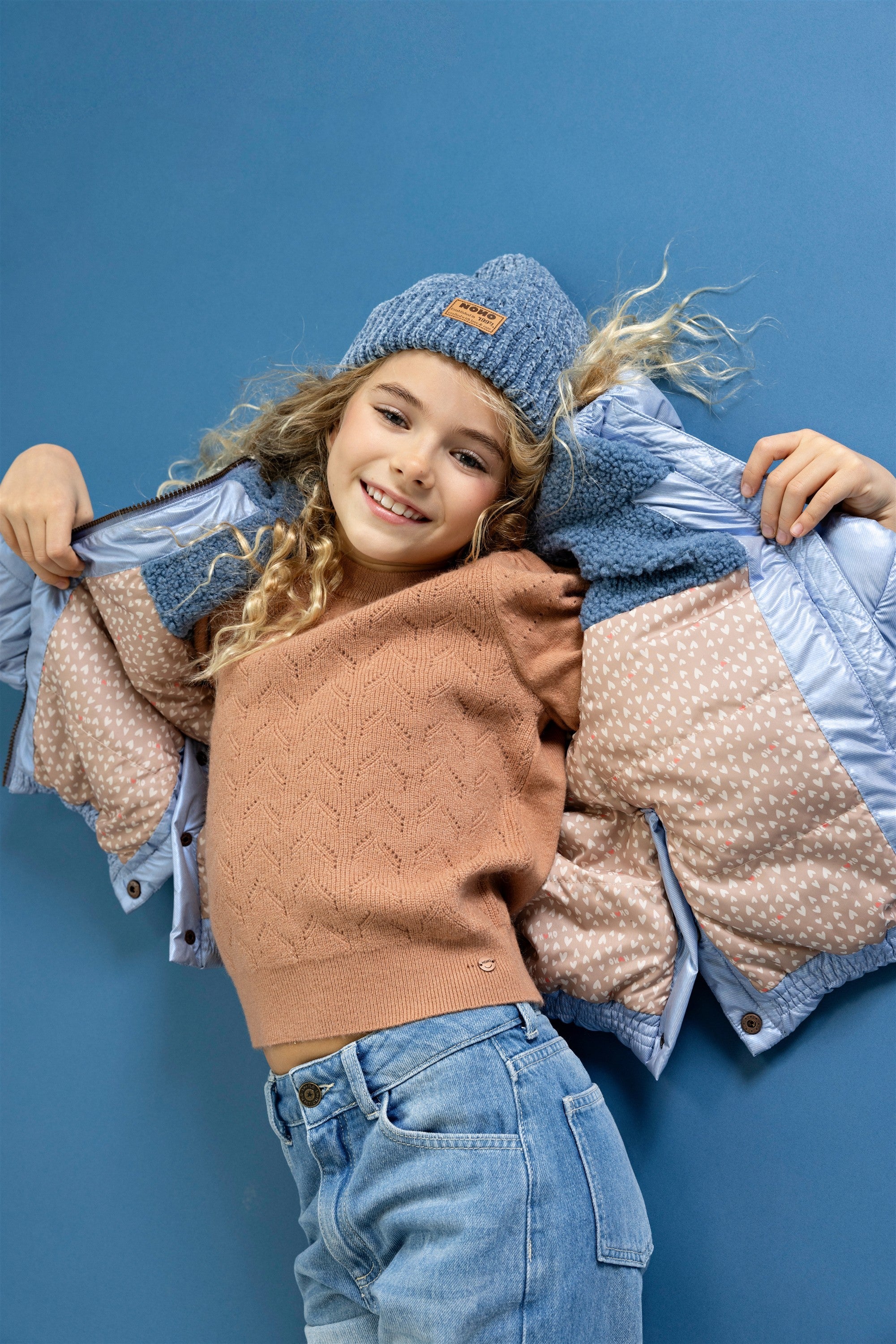 Meisjes Button Hooded Short Winter Jacket van NoNo in de kleur Vintage Denim in maat 134-140.