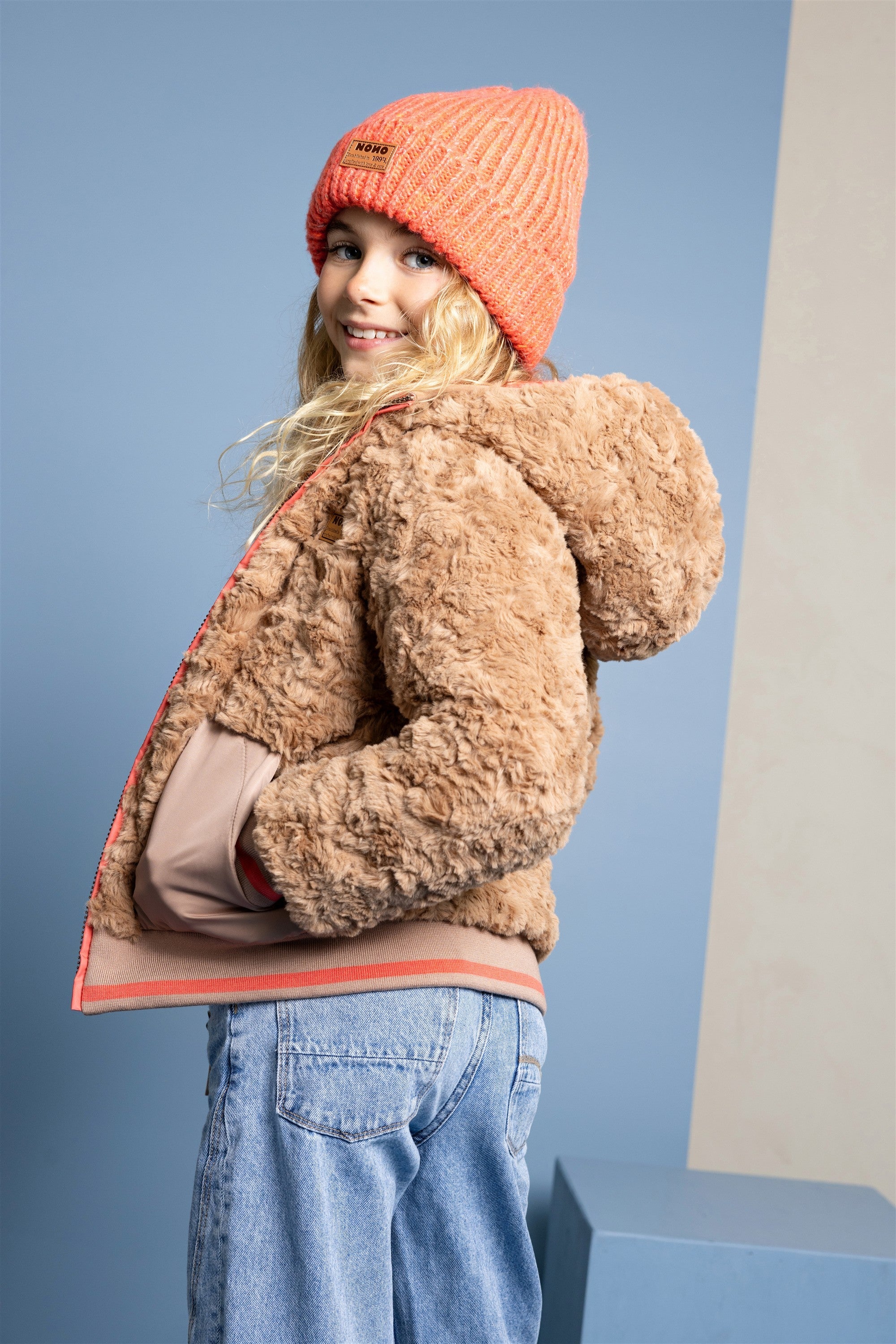 Meisjes Bomby Reversible Hooded Bomber Jacket van NoNo in de kleur Blushy Cheeks in maat 104.
