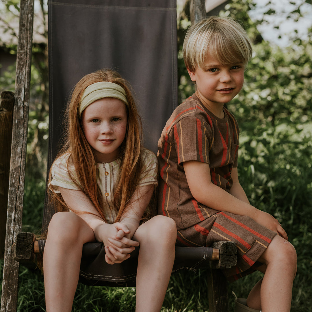 Jongens Jogging shorts, cargo van Koko Noko in de kleur Brown in maat 128.