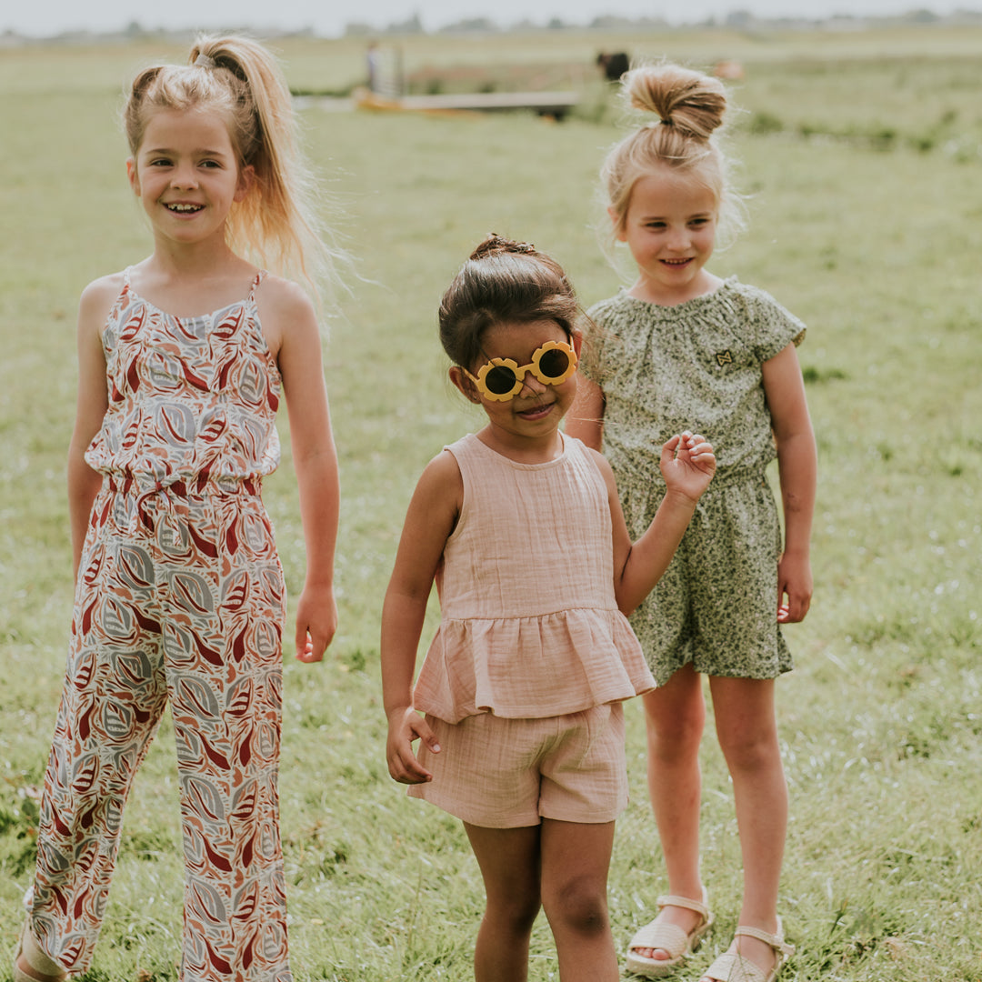 Meisjes Jumpsuit sleeveless, wide leg van Koko Noko in de kleur Brique in maat 128.